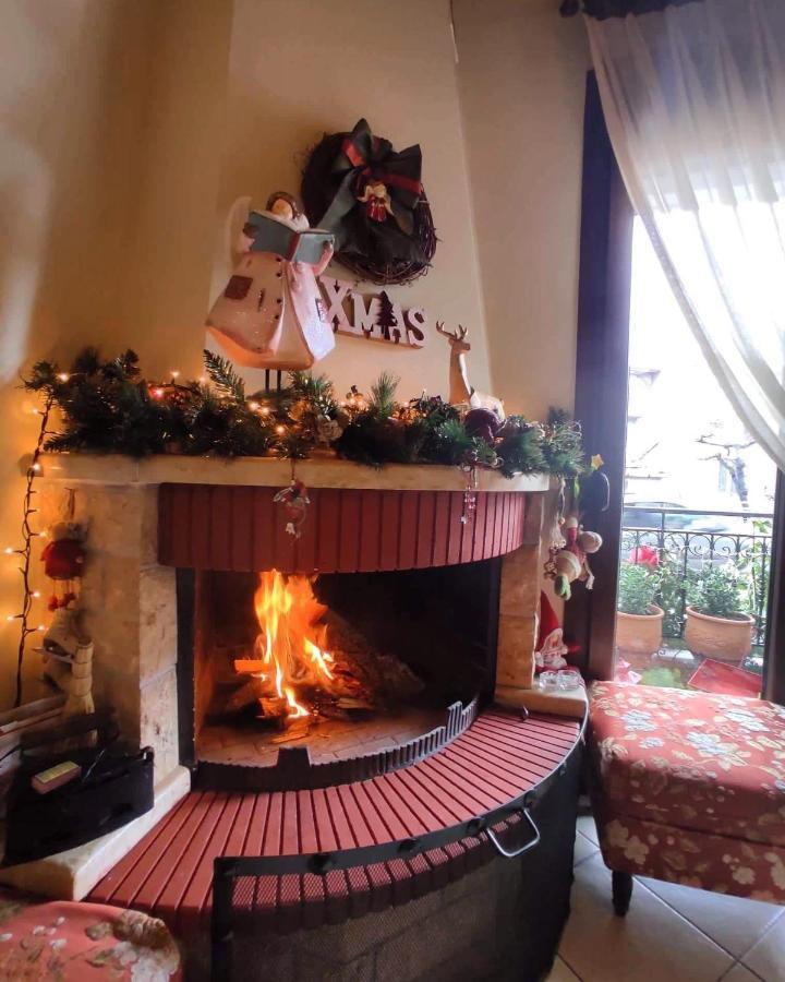Valentini Guesthouse Karpenisi Екстер'єр фото