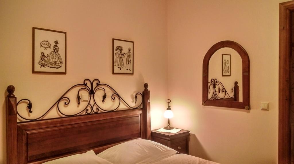 Valentini Guesthouse Karpenisi Екстер'єр фото